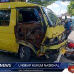 Diduga Gagal Mendahului Motor, Angkutan Mini Bus Tabrak Mitsubishi Pajero di Karangtengah Cibadak Screenshot_20260313-120528_1